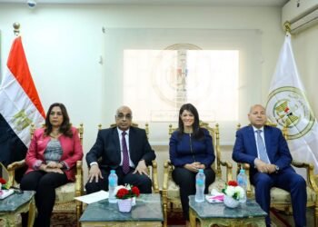 وزراء “التخطيط” و”التنمية” و”العدل” يفتتحون مأمورية الشهر العقاري والتوثيق بعين شمس