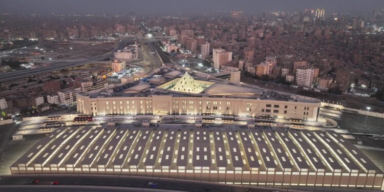 افتتاح محطة قطارات صعيد مصر ببشتيل: إضافة جديدة لتاريخ حسن علام الثري