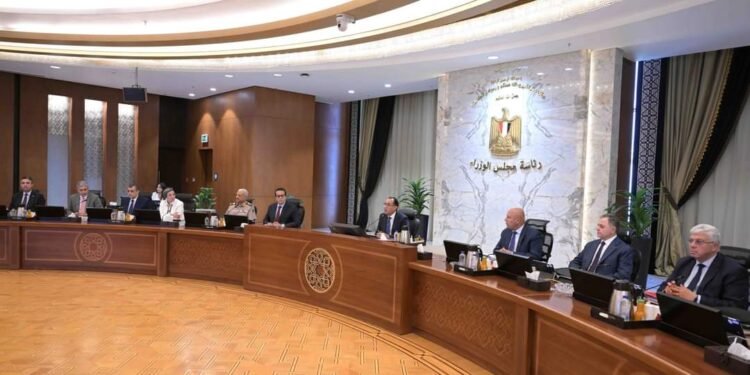 مجلس الوزراء يوافق على 13 قرارا خلال اجتماعه الأسبوعى