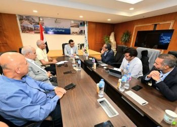 وزير الإسكان يتابع مع “سيتى إيدج” معدلات تسليم الوحدات  لحاجزيها بالعلمين الجديدة