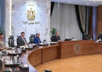 رئيس الوزراء يتابع الاستعدادات للمشاركة في COP 29 للتعامل مع التغيرات المناخية