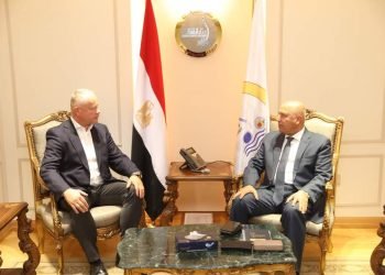 وزير الصناعة خطة إنشاء مجمع صناعي لإنتاج الأثاث بمدينة العلمين الجديدة