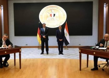 وزير الكهرباء نستهدف الاستحواذ على 8% من السوق العالمي للهيدروجين