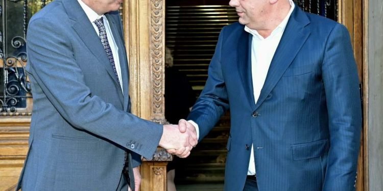 وزير الزراعة يبحث مع نظيره الروماني تكثيف سبل التعاون بين البلدين في القطاع الزراعي