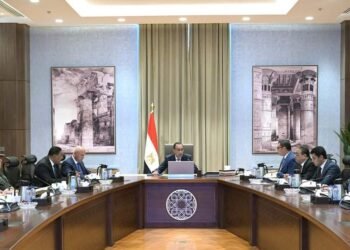 رئيس الوزراء يتابع تنفيذ مشروع تنمية مدينة رأس الحكمة وتعويضات أهالي المنطقة