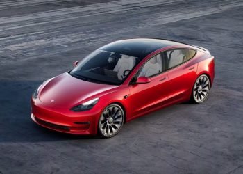 “تسلا” تسجل نموًا بنسبة 6.4% بمبيعات سياراتها الكهربائية الفصلية