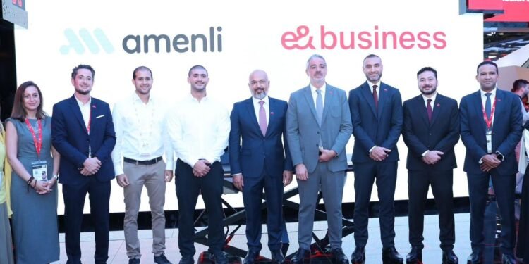 إي آند بيزنس توقع بروتوكولات تعاون وشراكة مع IBM وفيزيتا وأمنلي و UNLOCK