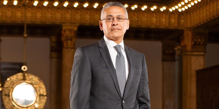 بنك مصر وأمازون يوقعان شراكة مع مصر للطيران لتمكين المدفوعات الإلكترونية للمسافرين