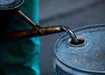 مصر تتعاقد على استيراد 180 ألف طن مازوت خلال أكتوبر الجاري