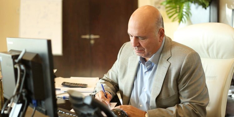 هيكل لـ”استدامة”: فرصة حصول شركات التكرير على تمويلات بنكية منعدمة حاليًا