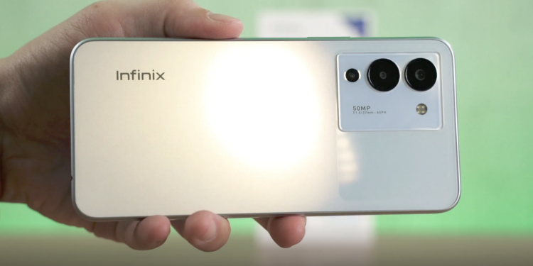 Infinix تحتفل بمرور 5 سنوات على تصنيع هواتفها في مصر