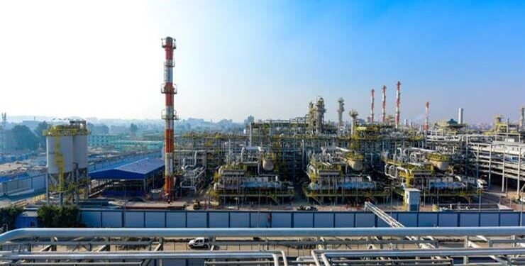 المصرية للتكرير تسدد 200 مليون دولار لبنوك دولية ديسمبر المقبل ضمن قرض بلغ 2.35 مليار