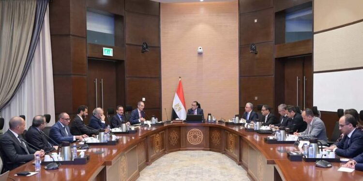 مليار دولار استثمارات مجموعة أنترو القابضة في مشروعها الجديد بالمنطقة الاقتصادية لقناة السويس