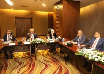 وزير النقل: نقلة نوعية كبيرة يشهدها أسطول شركة الجسر العربي للملاحة