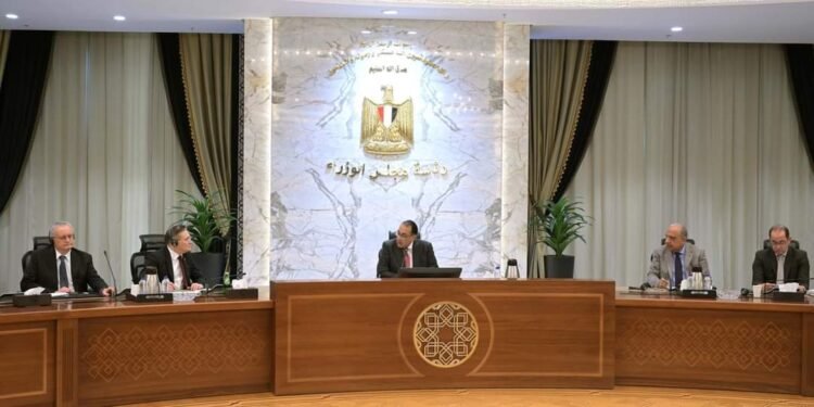 رئيس الوزراء يتابع تنفيذ الالتزامات الحكومية بمشروع الضبعة النووى