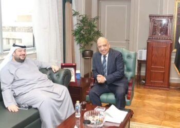 وزير الكهرباء : اتخاذ الإجراءات اللازمة لتشجيع مشاركة القطاع الخاص في مشروعات الطاقة المتجددة