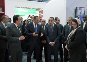 اورنچ مصر تبرز تقنيات “الجيل الخامس” واستخدام قدرات الذكاء الاصطناعي وابتكارات إدارة المدن الذكية