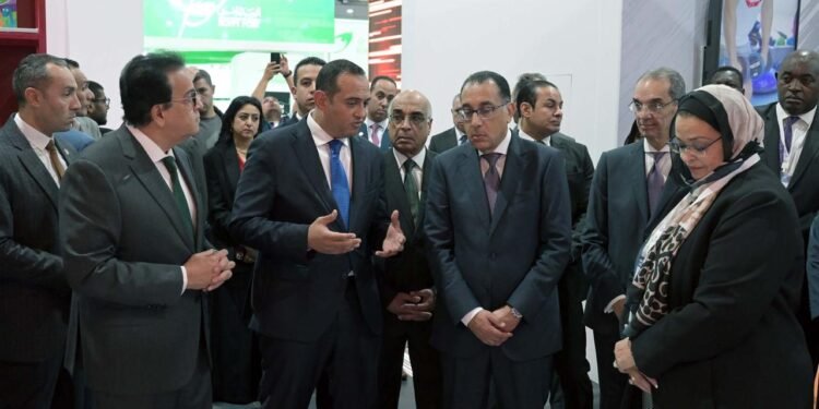 اورنچ مصر تبرز تقنيات “الجيل الخامس” واستخدام قدرات الذكاء الاصطناعي وابتكارات إدارة المدن الذكية