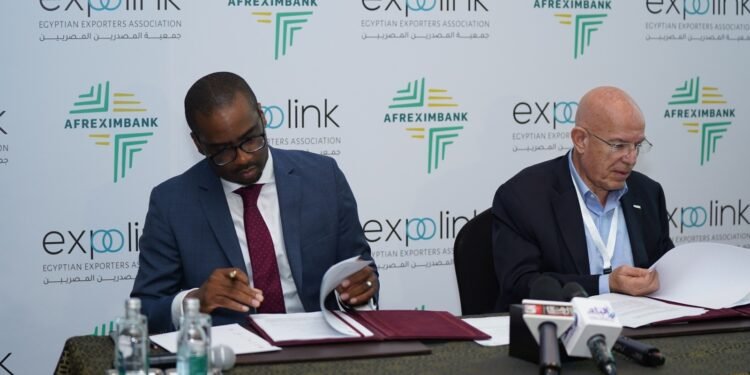 “المصدرين المصريين” توقع مع البنك الافريقي اتفاقية “برنامج جاهزية التصدير الإقليمي”