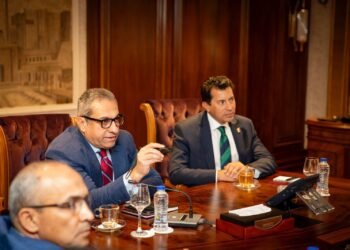 اجتماع تنسيقي بين “العاصمة الإدارية” ووزارة الشباب والرياضة لاستضافة مارثون زايد الخيري للمرة الثانية