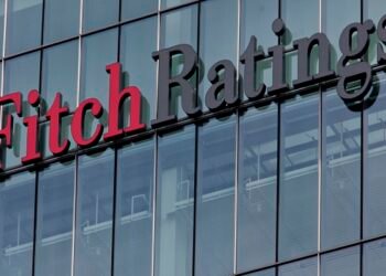 وكالة فيتش ترفع التصنيف الائتماني لأربعة بنوك مصرية