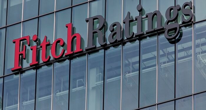 وكالة فيتش ترفع التصنيف الائتماني لأربعة بنوك مصرية