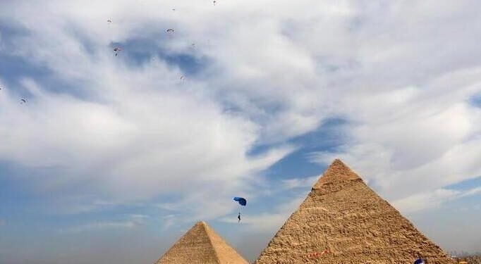 وزير السياحة: توقعات بنمو أعداد السائحين خلال 2025 بنسبة تصل إلى 5%