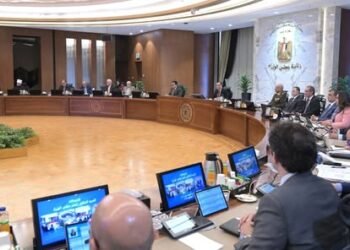 مجلس الوزراء يوافق على شراء الطاقة لمشروع 900 ميجاوات من طاقة الرياح لصالح “المصرية لنقل الكهرباء”
