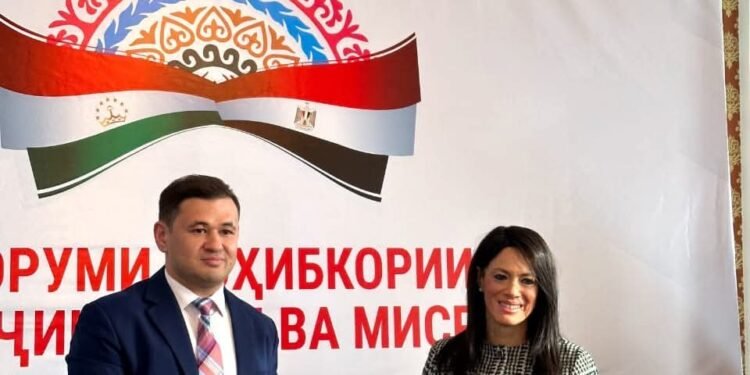 المشاط تشهد توقيع وثيقتي تعاون بين القطاع الخاص المصري والطاجيكي لتعزيز التبادل السياحي