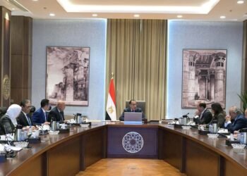 مدبولي يوجه بسرعة صرف مستحقات 685 شركة استكملت مستنداتها