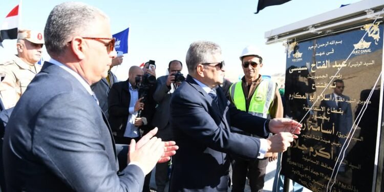 أسامة ربيع: تنفيذ 23 محور عبور لقناة السويس خلال العشر سنوات الأخيرة