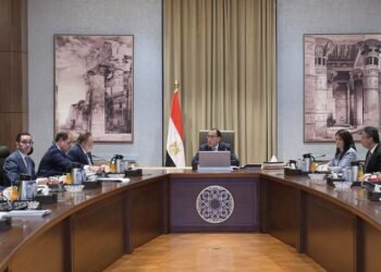 عاجل.. الاقتصاد المصري يرتفع إلى 3.5% خلال الربع الأول من العام المالي الجاري