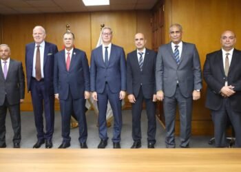 البترول توقع اتفاقيتين مع ABB لتحسين كفاءة الطاقة بمصانع أبوقير للأسمدة