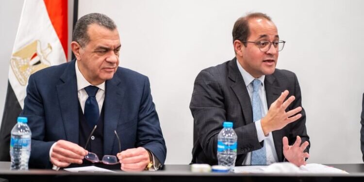 وزير المالية: الدين الخارجي لأجهزة الموازنة تراجع بنحو 3 مليارات دولار العام المالي الماضي