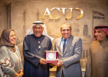 خالد عباس يستقبل وفداً من مجلسي النواب والشورى البحريني  لزيارة العاصمة الإدارية الجديدة