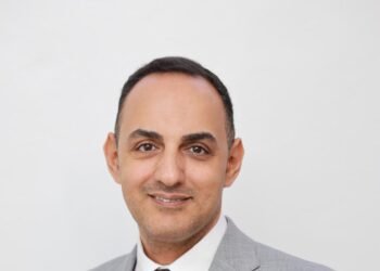 محلل اقتصادي: توقعات زيادة أسعار الذهب بنسبة 65% بنهاية 2026