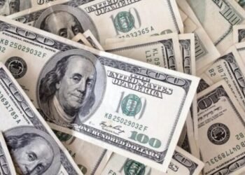 الدولار يسجل ارتفاع ملحوظ مقابل الجنيه بمنتصف تعاملات البنوك اليوم