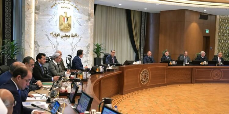 مدبولي: إنشاء مصنع السيارات الجديد يأتى بفضل تبنى الدولة سياسات داعمة للقطاع