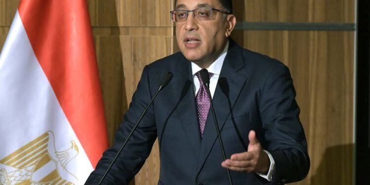 مدبولي: القطاع الخاص سجل 63% من إجمالي الاستثمارات الكلية لمصر خلال الربع الأول