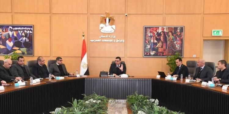 “الشربيني” يؤكد ضرورة الالتزام بالجداول الزمنية للتسليم الابتدائي لأبراج منطقة الأعمال المركزية