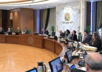 مجلس الوزراء يوافق على 20 مشروعًا لأبراج تقوية شبكات المحمول فى 9 محافظات