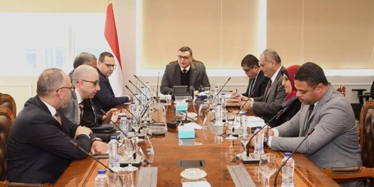 “الإسكان” تبحث مع “الحكير القابضة” عدد من الفرص الاستثمارية بالمدن الجديدة