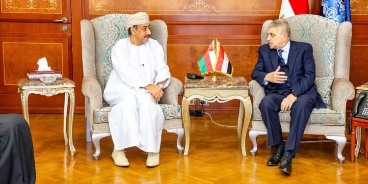 الفريق أسامة ربيع: نسعى للتحول إلى مركز إقليمي لتقديم الخدمات اللوجيستية