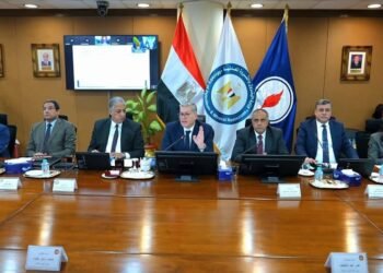 البترول: ارتفاع مبيعات مصر للبترول من وقود الطائرات 762 ألف طن بزيادة 127%