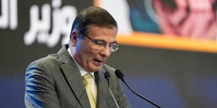 وزير الزراعة: مبادرة مستقبل وطن لسداد ديوان المزارعين تسهم في مساندة الفلاح