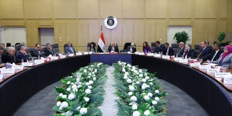 وزير الصناعة : تشديد إجراءات الحوكمة والرقابة على دخول الواردات عبر مختلف الموانئ المصرية للحد من التهريب