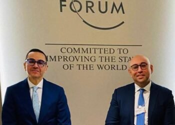 وزير الاستثمار يبحث مع الفطيم الإماراتية مشروعاتها المستقبلية في مصر