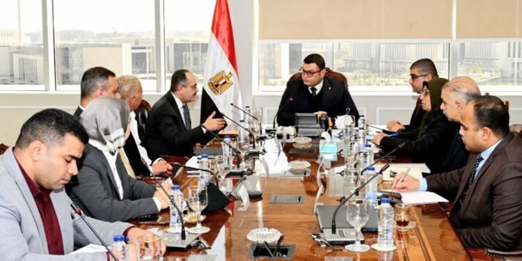 وزير الإسكان يتابع سير العمل بمشروع سد ومحطة “جوليوس نيريرى” الكهرومائية بتنزانيا