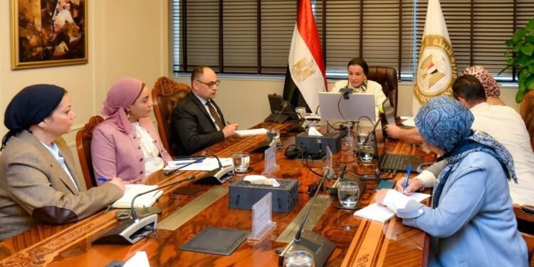 وزيرة البيئة تبحث مع نظيرها الأردنى التنسيق لاجتماع المجلس الوزارى للهيئة الإقليمية