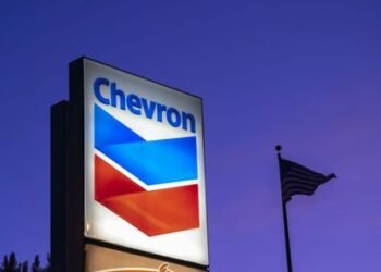 “شيفرون” تخطط لزيادة إنتاج النفط في حوض بيرميان بنسبة 10% هذا العام